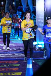 BIB: 4472, 349, 3191
                            <button type="button" onclick="openModal(26224530)" class="btn btn-primary btn-sm float-right btn-popup" data-toggle="modal" data-target=".modal-high-quality">
                        <i class="fas fa-shopping-cart"></i> Add to Cart
                    </button>
                                            <button type="button" onclick="isThisMe(26224530, true)" class="btn btn-success btn-sm float-right btn-popup btn-isme hidden" data-toggle="tooltip" data-placement="bottom" title="นี่คือรูปของคุณใช่ไหม คลิกที่นี่เพื่อเอาเข้าอัลบั้ม">
                        <i class="fas fa-plus"></i> Add to album
                    </button>
                    <button type="button" onclick="isThisMe(26224530, false)" class="btn btn-warning btn-sm float-right btn-popup btn-isnotme hidden">
                        <i class="fas fa-ban"></i> Remove from album
                    </button>